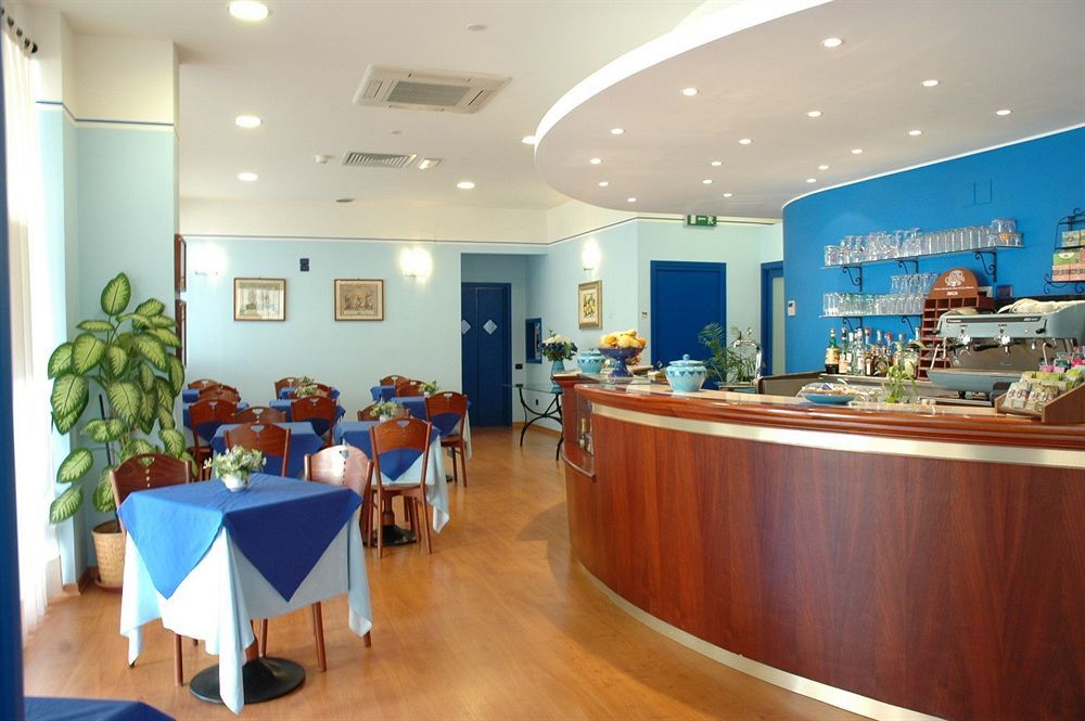 Hotel La Vela Passignano sul Trasimeno